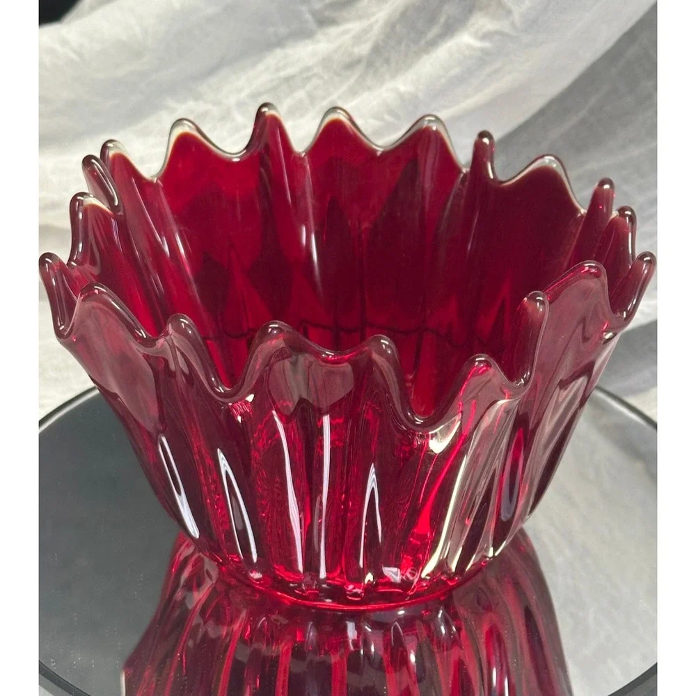 Vintage EUC 1960's Fostoria Heirloom Handkerchief Bowl Vase In Ruby Red 6-7